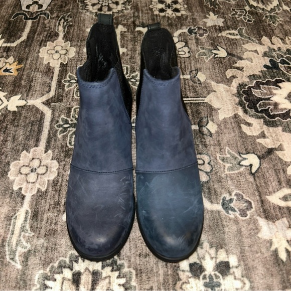 Sorel Lea Blue/Black Leather Wedge Booties 7 - Picture 2 of 8